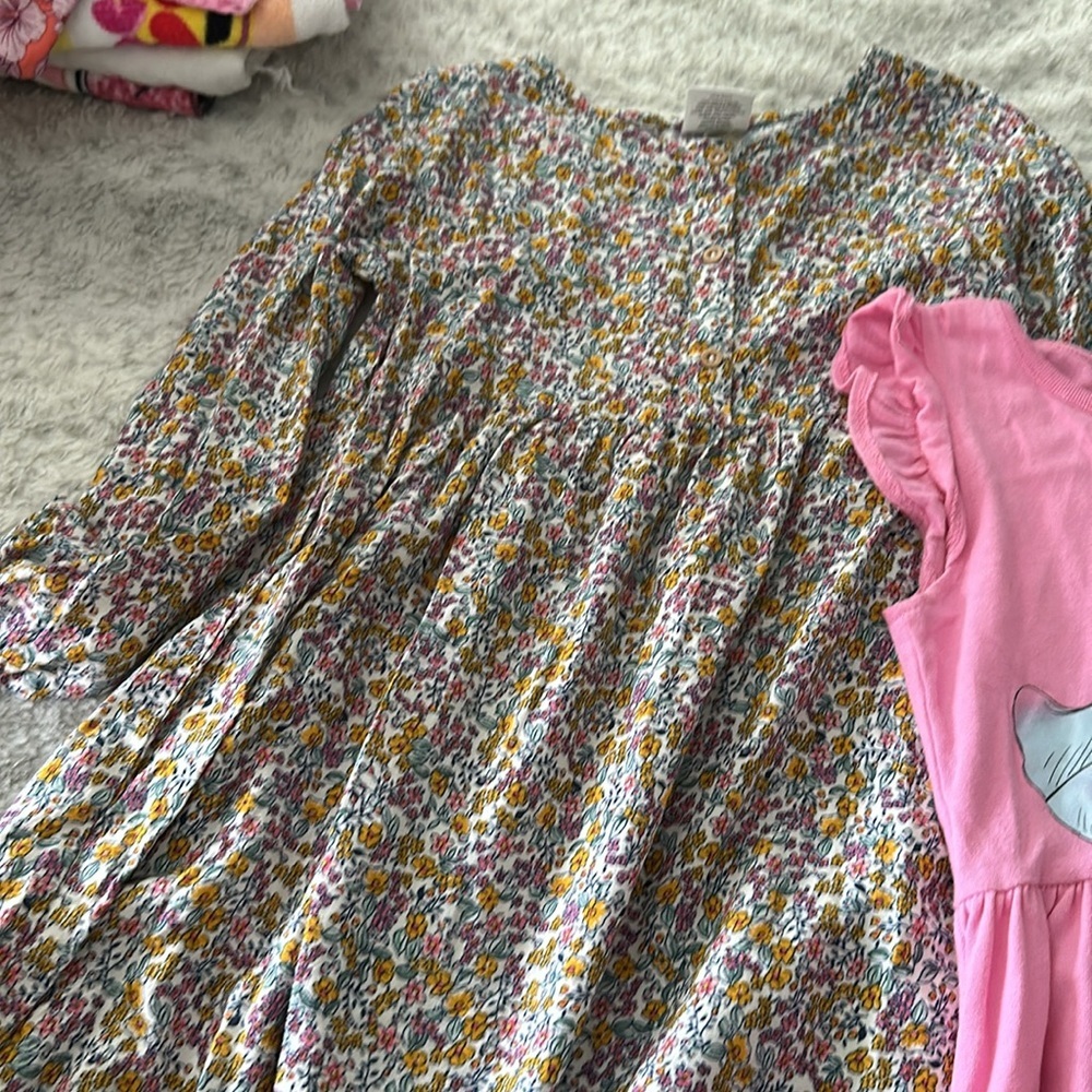 Bundle of girls dresses - Picture 4 of 10